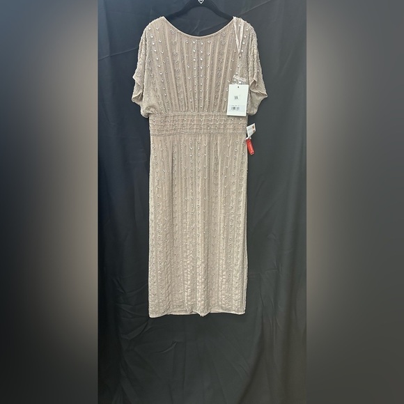 Mac Duggal  93649 NWT BEADED CAP SLEEVE COLUMN MIDI DRESS - Picture 4 of 12